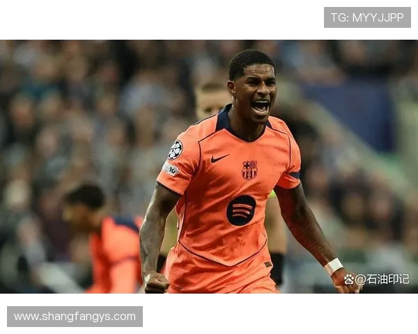 拉什福德合练无碍 左膝仍需佩戴护具